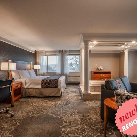 Monte Carlo Inn Barrie - Newly Renovated Eksteriør bilde