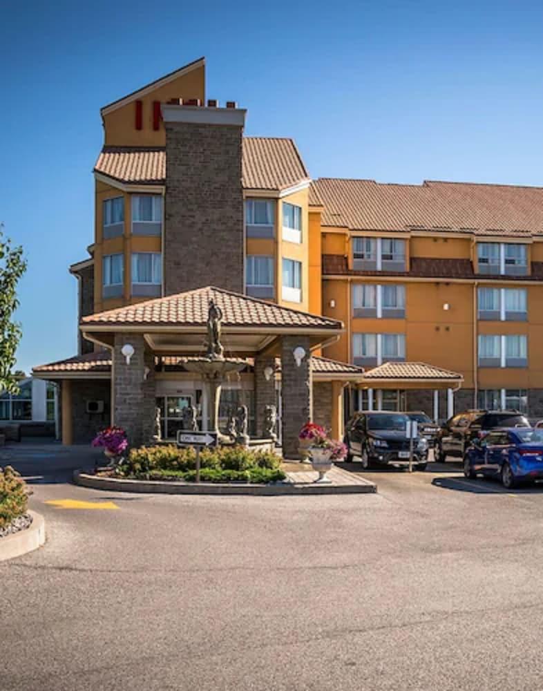 Monte Carlo Inn Barrie - Newly Renovated Eksteriør bilde