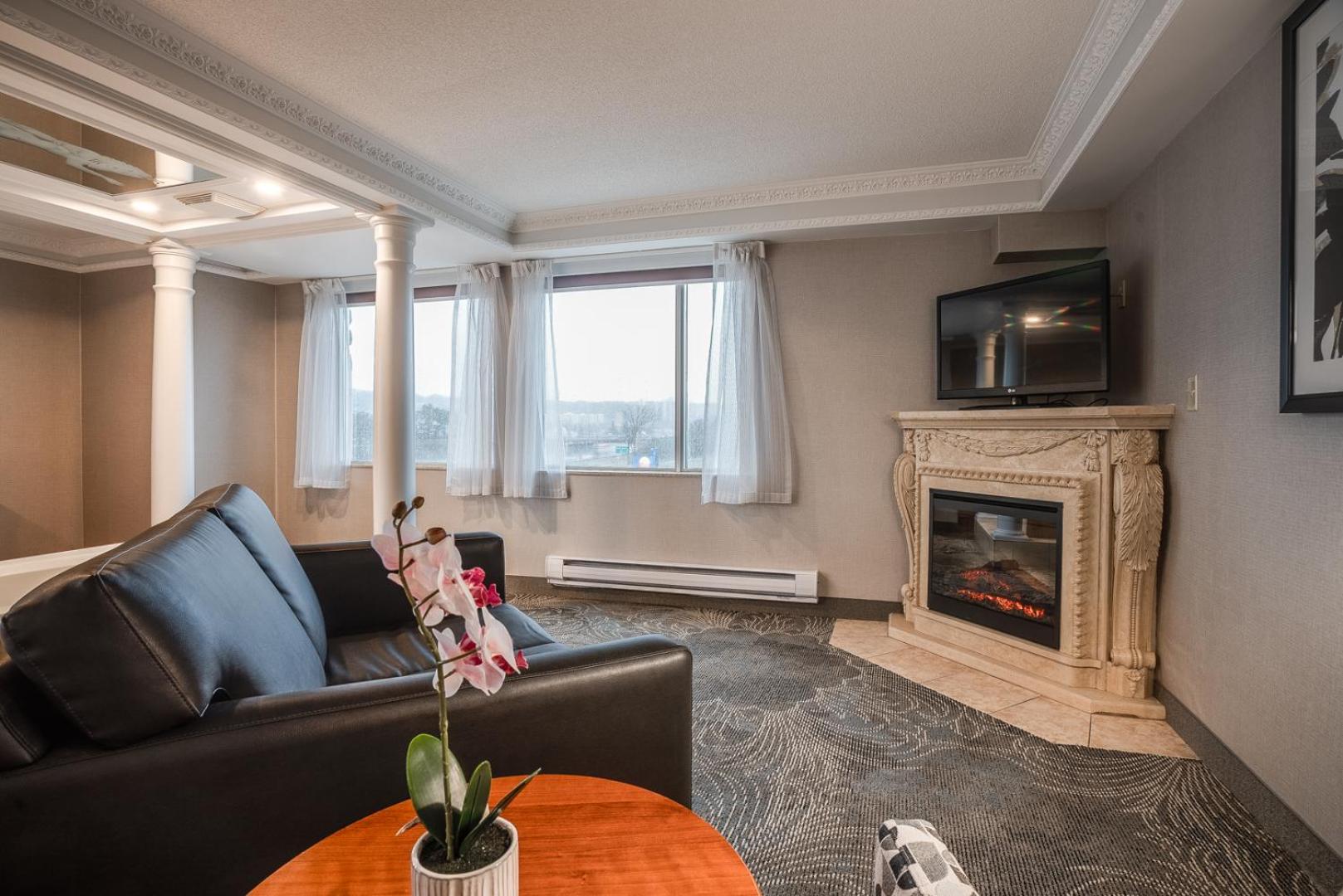 Monte Carlo Inn Barrie - Newly Renovated Eksteriør bilde