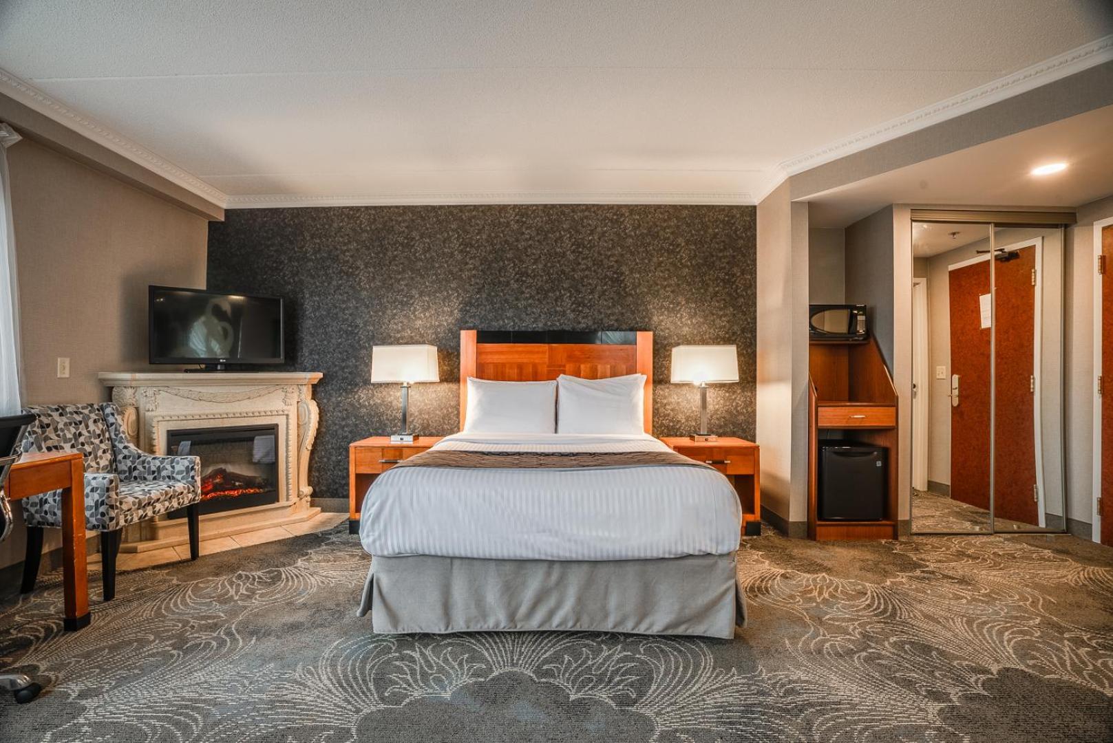Monte Carlo Inn Barrie - Newly Renovated Eksteriør bilde