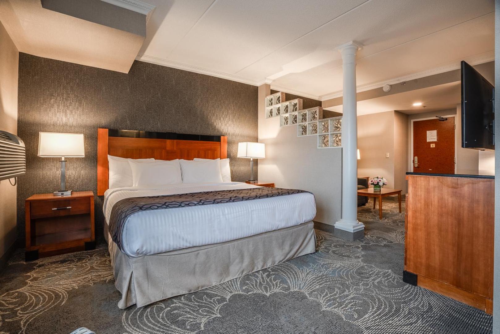 Monte Carlo Inn Barrie - Newly Renovated Eksteriør bilde