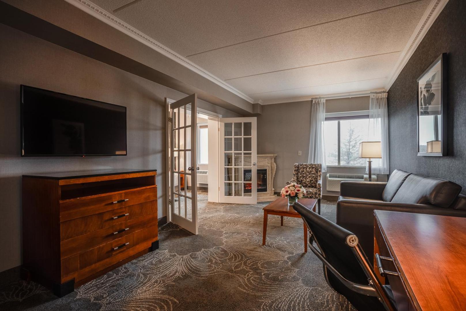 Monte Carlo Inn Barrie - Newly Renovated Eksteriør bilde