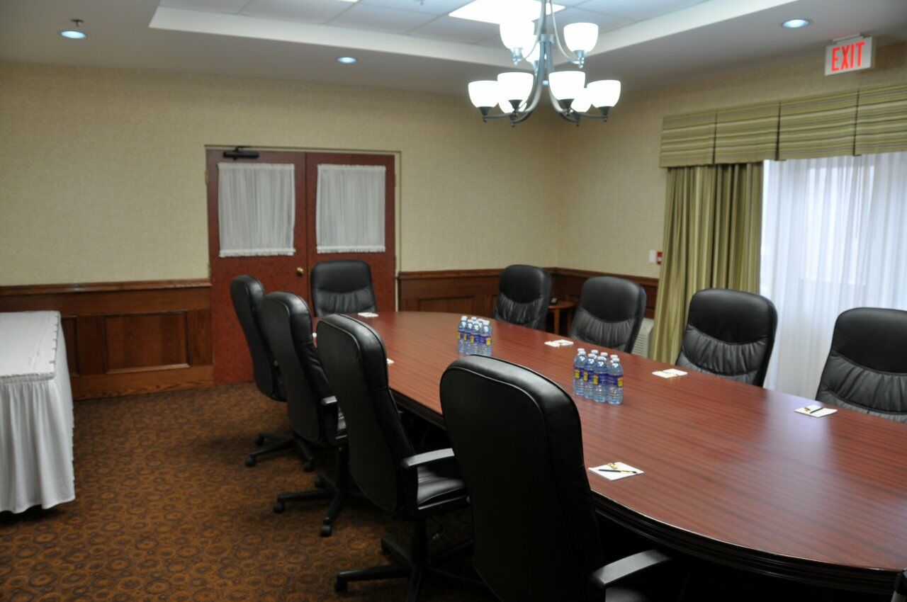 Monte Carlo Inn Barrie - Newly Renovated Eksteriør bilde