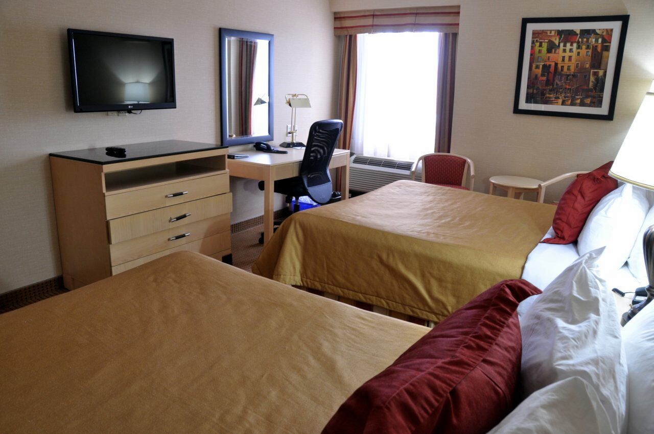 Monte Carlo Inn Barrie - Newly Renovated Eksteriør bilde
